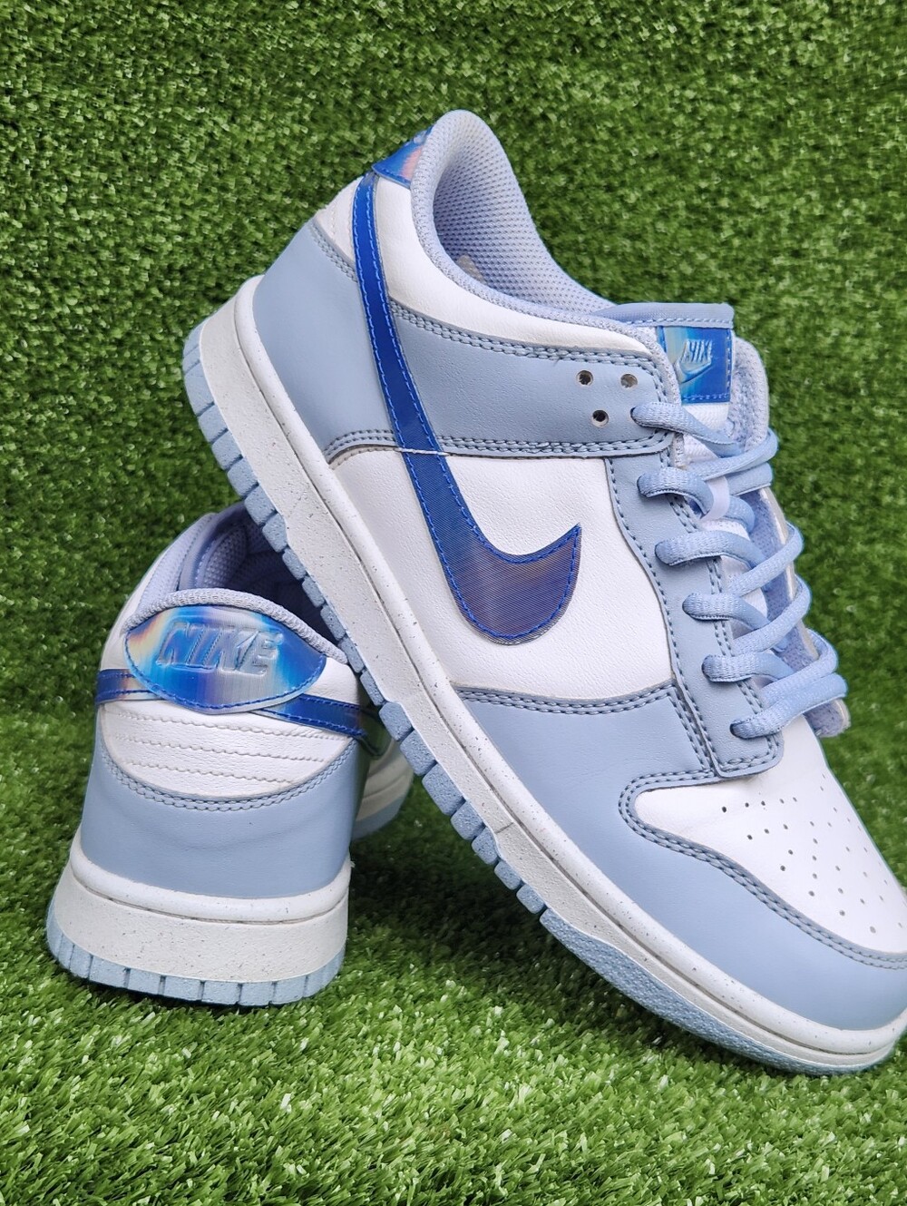 Nike Dunk Low Boys Size 6Y White Blue Wisper Iridescent Leather Shoes Sneakers